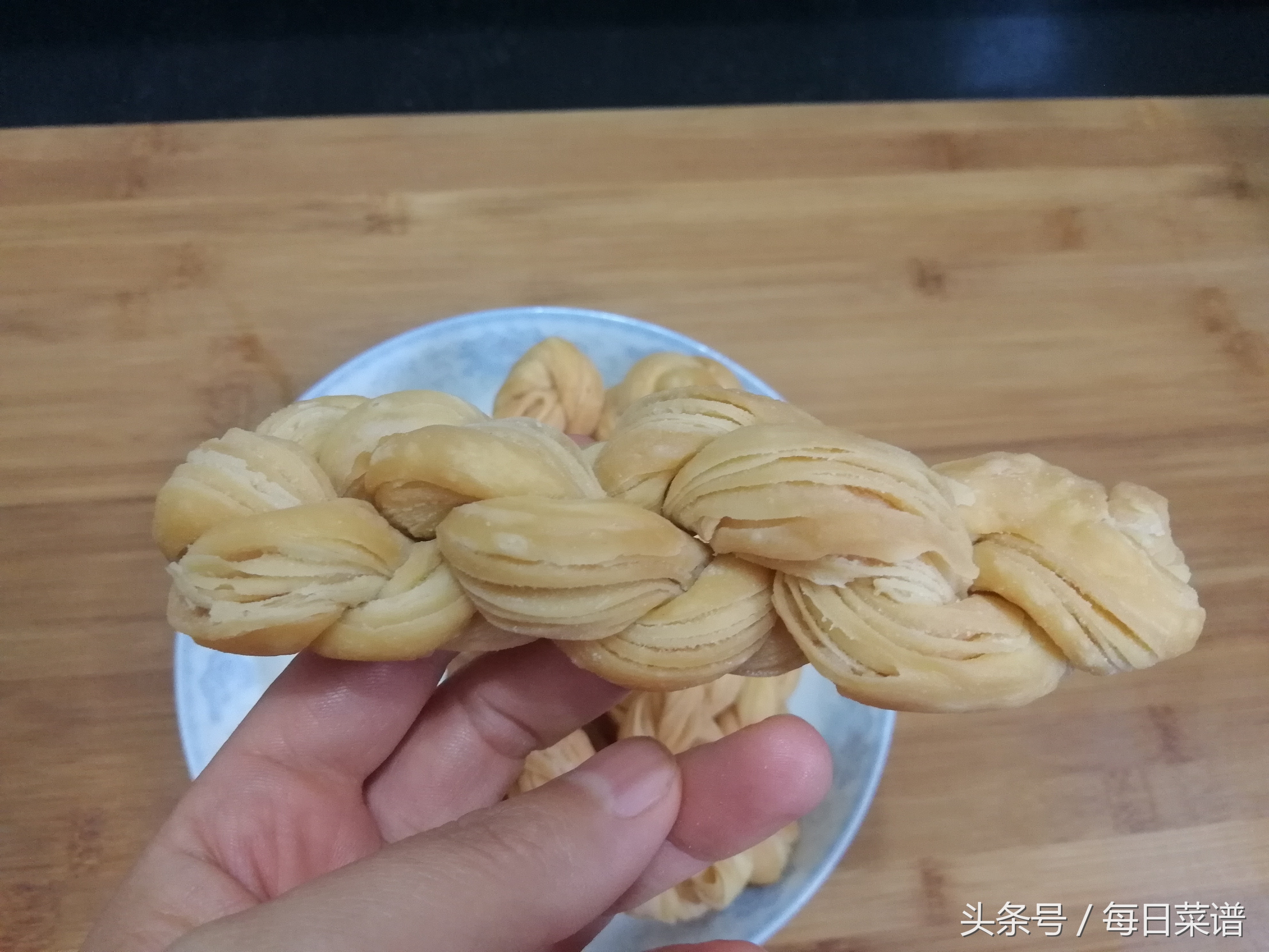千層大麻花,千層麻花的做法
