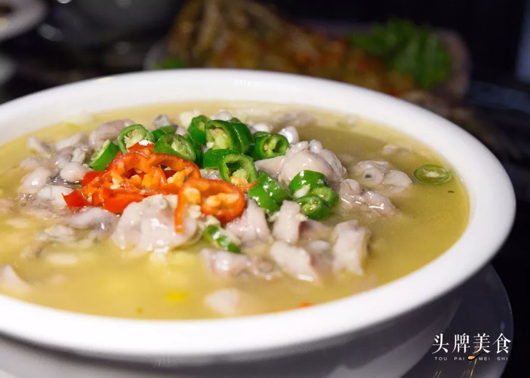 关于足球好听的饭店名字四个字（决战世界杯！福州首家足球主题餐吧来袭，好酒配好球，征服你的胃）