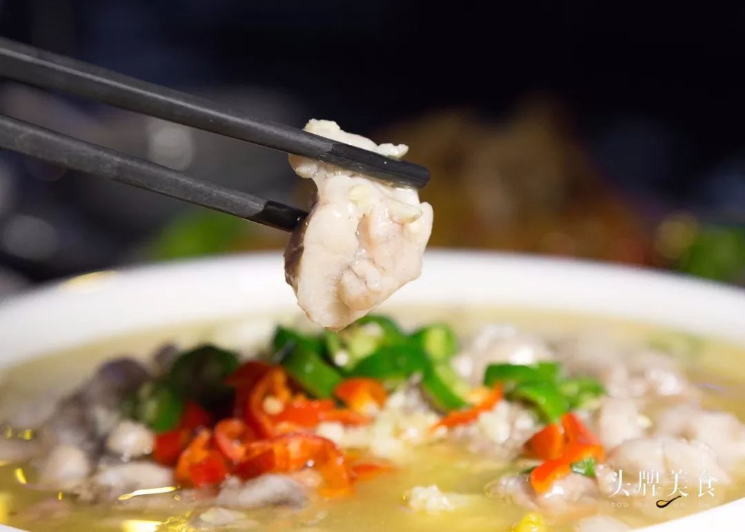 关于足球好听的饭店名字四个字（决战世界杯！福州首家足球主题餐吧来袭，好酒配好球，征服你的胃）