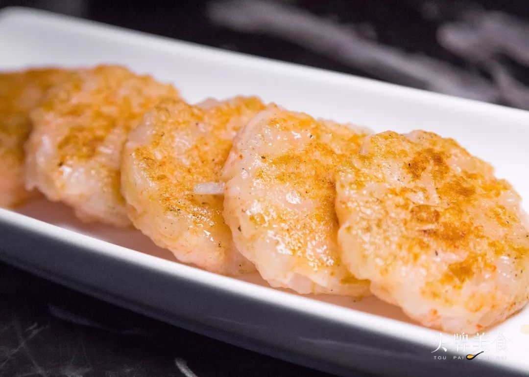 关于足球好听的饭店名字四个字（决战世界杯！福州首家足球主题餐吧来袭，好酒配好球，征服你的胃）