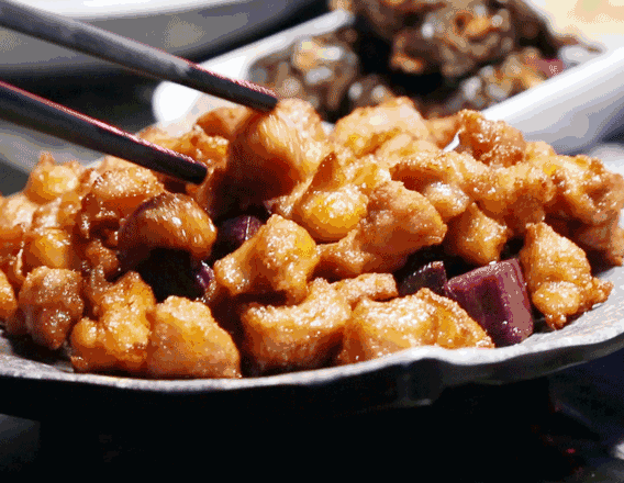 关于足球好听的饭店名字四个字（决战世界杯！福州首家足球主题餐吧来袭，好酒配好球，征服你的胃）