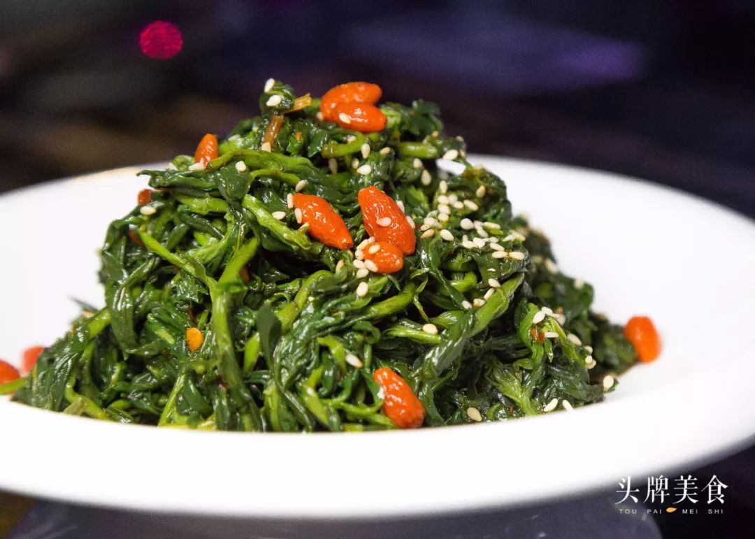 关于足球好听的饭店名字四个字（决战世界杯！福州首家足球主题餐吧来袭，好酒配好球，征服你的胃）