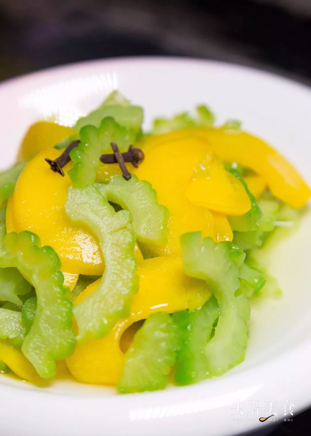 关于足球好听的饭店名字四个字（决战世界杯！福州首家足球主题餐吧来袭，好酒配好球，征服你的胃）