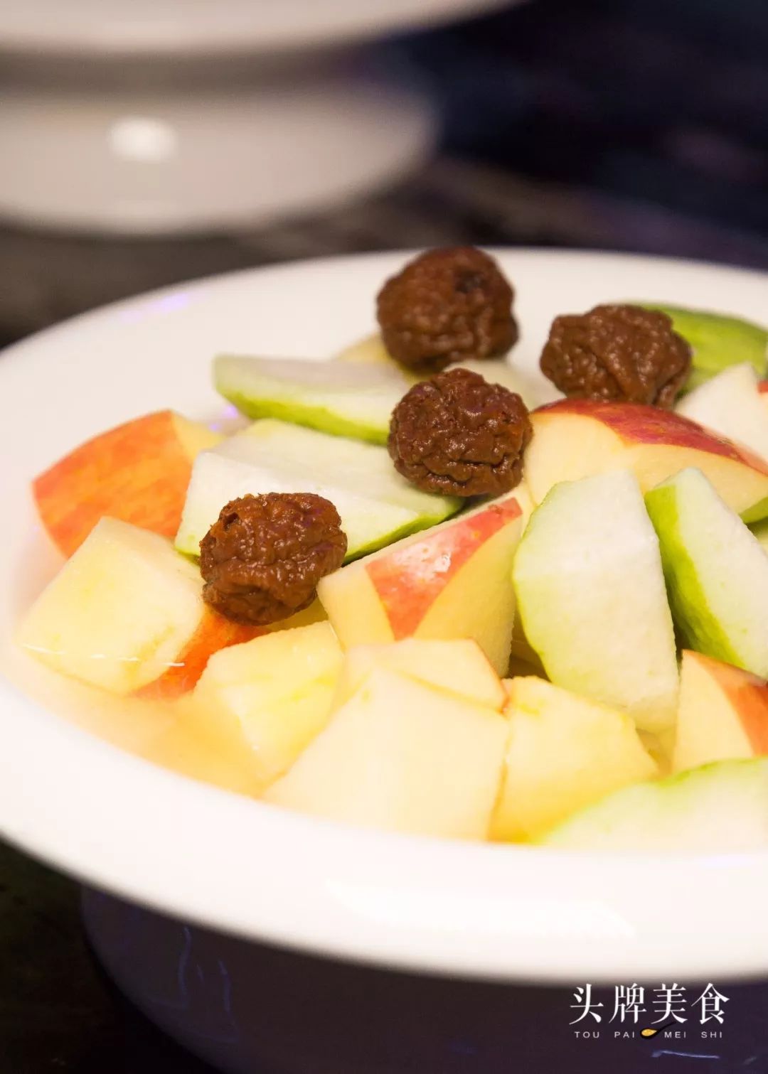 关于足球好听的饭店名字四个字（决战世界杯！福州首家足球主题餐吧来袭，好酒配好球，征服你的胃）