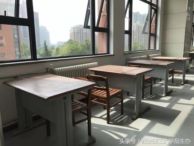 21岁，他失去双亲，孤身一人照顾幼弟，如今已被美国谷歌公司录用