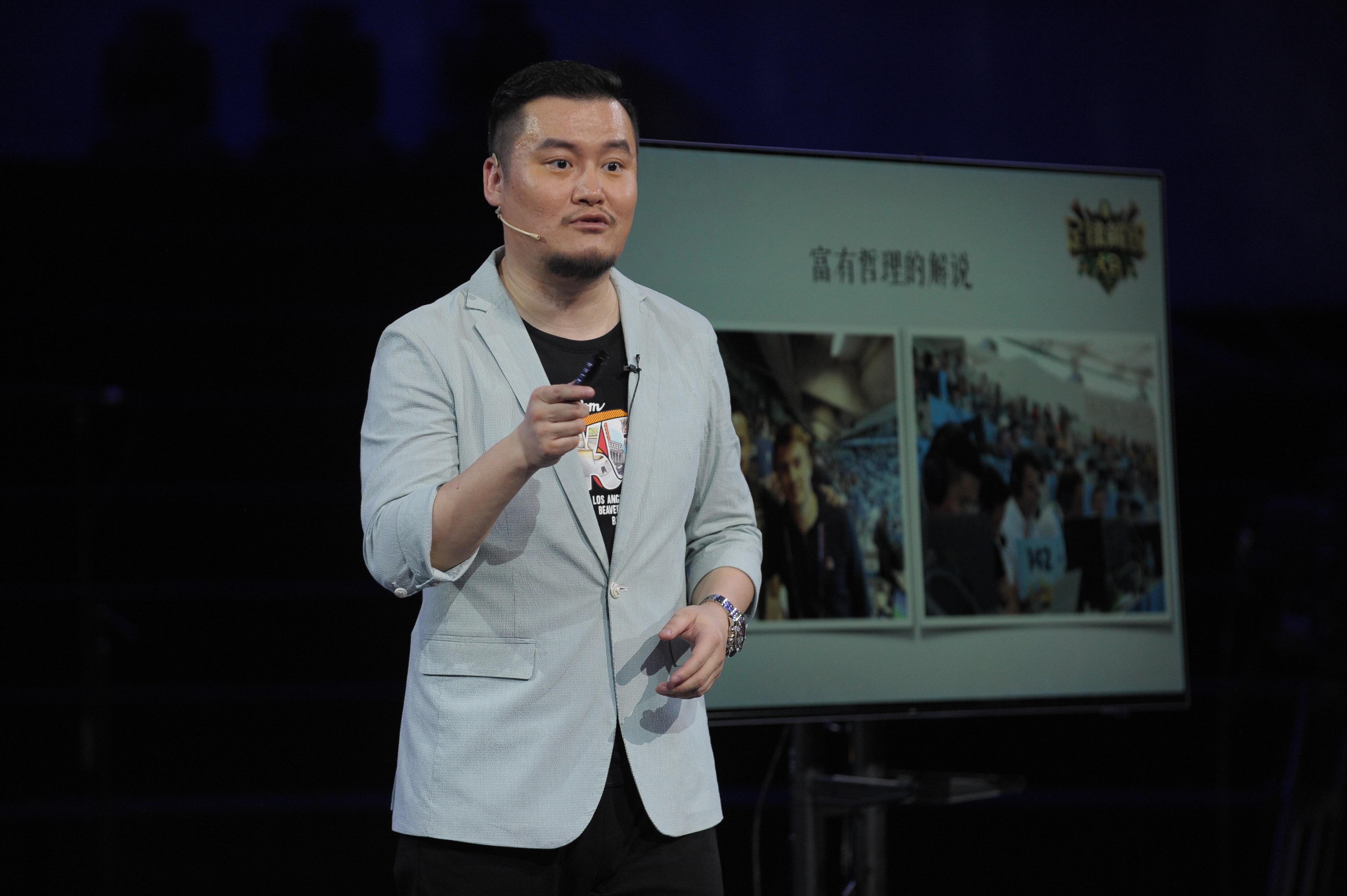 苏东在哪里解说世界杯2018(贺炜徐阳等一线名嘴都来了《足球解说大会