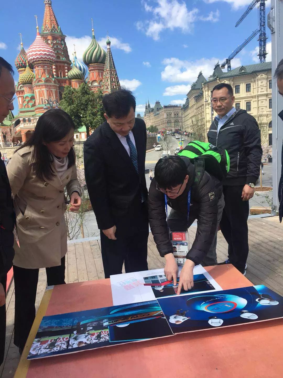 2018世界杯一天播多久（世界杯媒体大战在即 中央广播电视总台亮相红场）