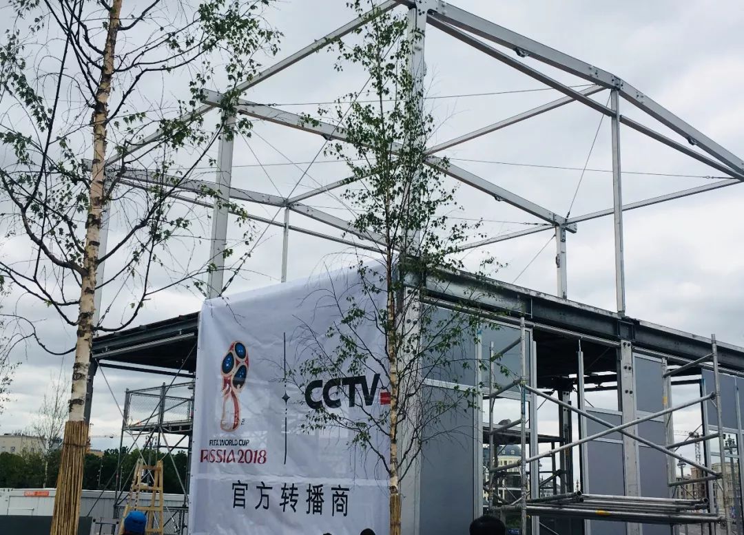 世界杯第一场cctv1转播吗(世界杯媒体大战在即 中央广播电视总台亮相红场)