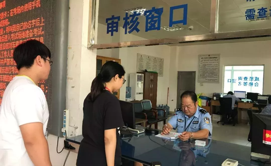 珠海大学生科目二连挂3次!第4次花2000包过,竟然直接挂科!