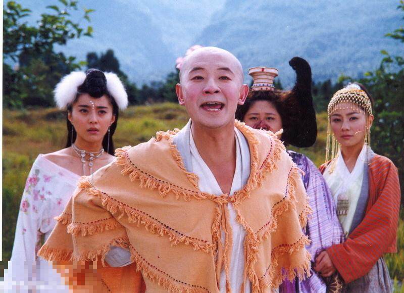 段情,范冰冰在剧中依然是各种精灵古怪,有时候将猪八戒欺负的相当可怜