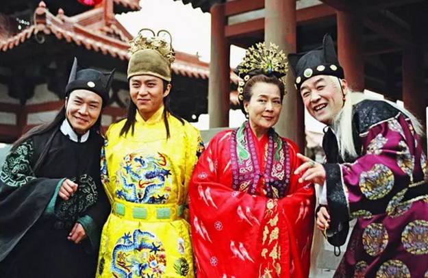 King Jing 8电视剧，Li Tweets，Canbinding，同一阶段，张伟杰占5