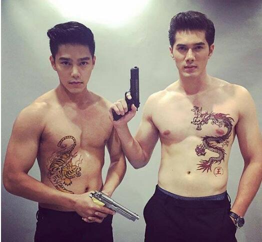 泰国男明星纹身、mik体态纹身反比，按哥哥5毛钱包邮寄