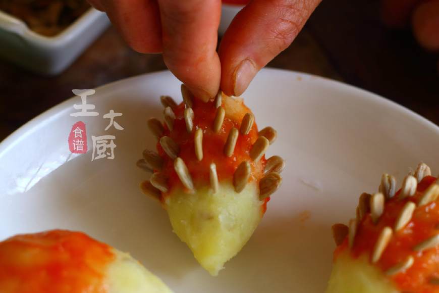 刺猬肉的吃法（刺猬做菜方法(fa)视频大全）-第10张图片-悠嘻资(zi)讯网