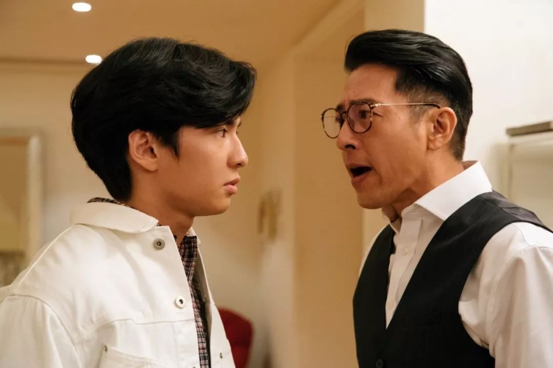 吾系差人电视剧(曾是亚视tvb一线小生红极一时 在新戏演父亲真打对手