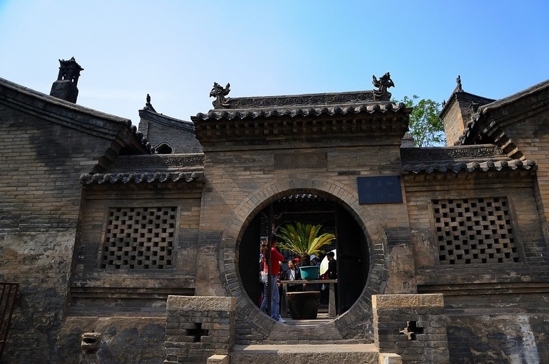 王家大院和乔家大院，谁家最有钱？