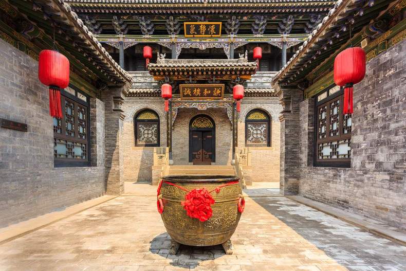 王家大院和乔家大院，谁家最有钱？