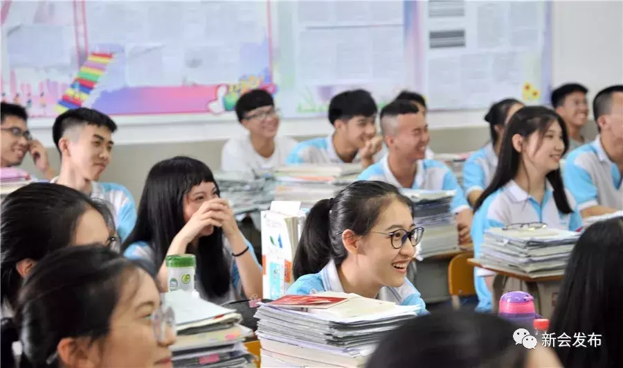 有人欢呼，有人落泪……直击新会高考考生的最后一课！
