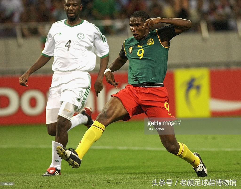 2002世界杯最大的黑马（2002韩日世界杯足球回顾，黑马lotto一鸣惊人，小众品牌逐步凋零）