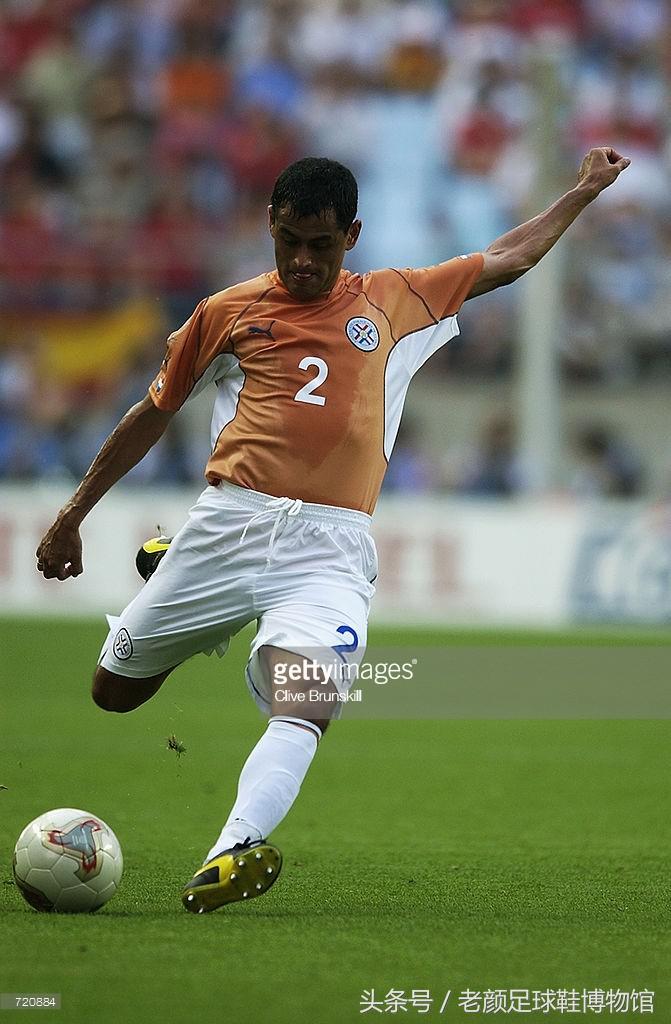 2002世界杯最大的黑马（2002韩日世界杯足球回顾，黑马lotto一鸣惊人，小众品牌逐步凋零）