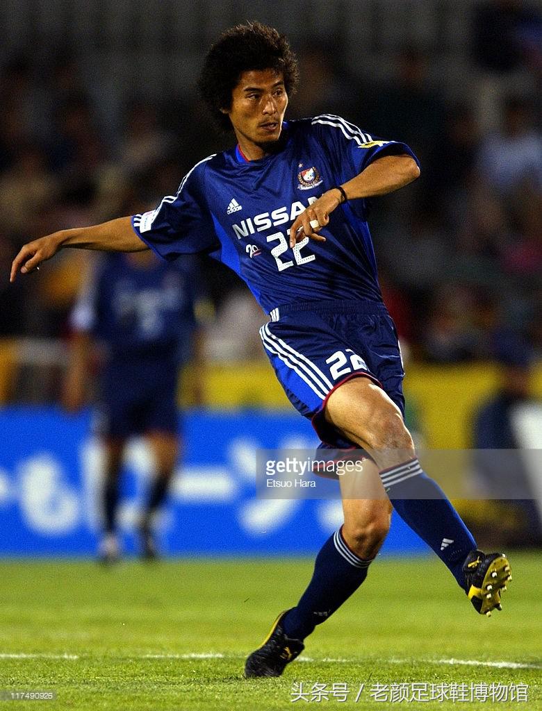 2002世界杯最大的黑马（2002韩日世界杯足球回顾，黑马lotto一鸣惊人，小众品牌逐步凋零）