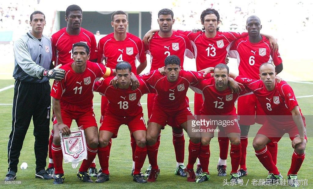 2002世界杯最大的黑马（2002韩日世界杯足球回顾，黑马lotto一鸣惊人，小众品牌逐步凋零）