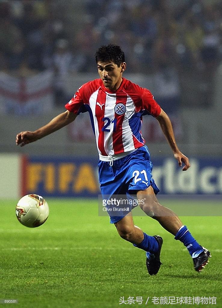 2002世界杯最大的黑马（2002韩日世界杯足球回顾，黑马lotto一鸣惊人，小众品牌逐步凋零）