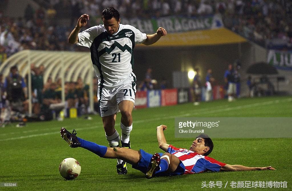 2002世界杯最大的黑马（2002韩日世界杯足球回顾，黑马lotto一鸣惊人，小众品牌逐步凋零）