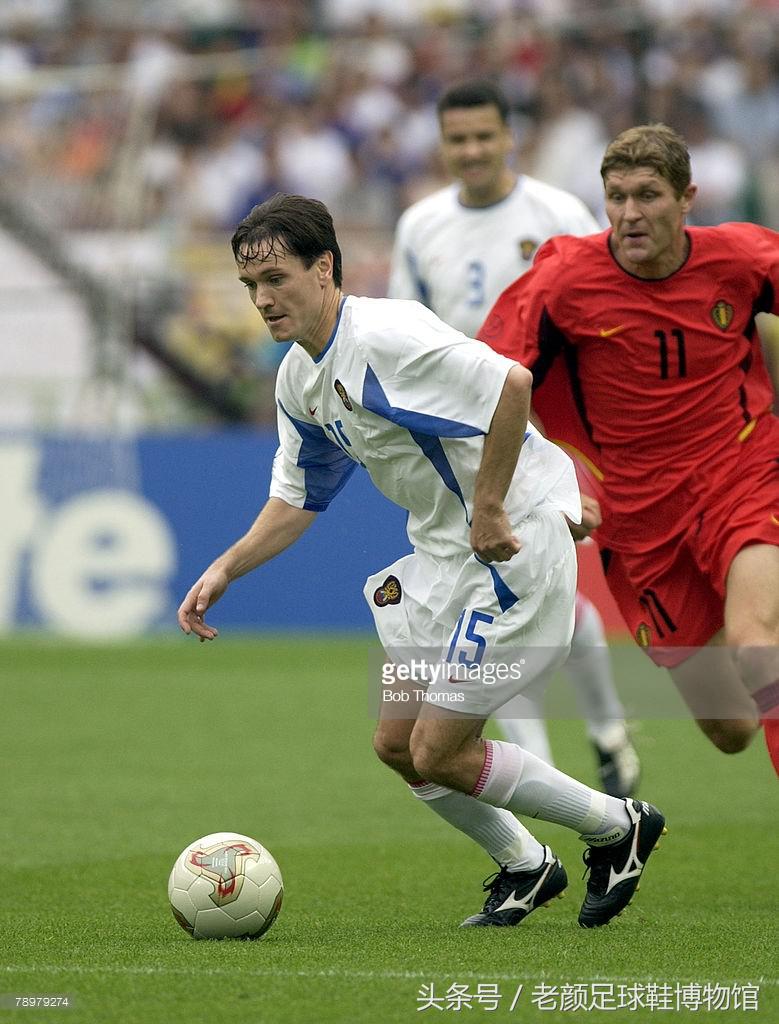 2002世界杯最大的黑马（2002韩日世界杯足球回顾，黑马lotto一鸣惊人，小众品牌逐步凋零）