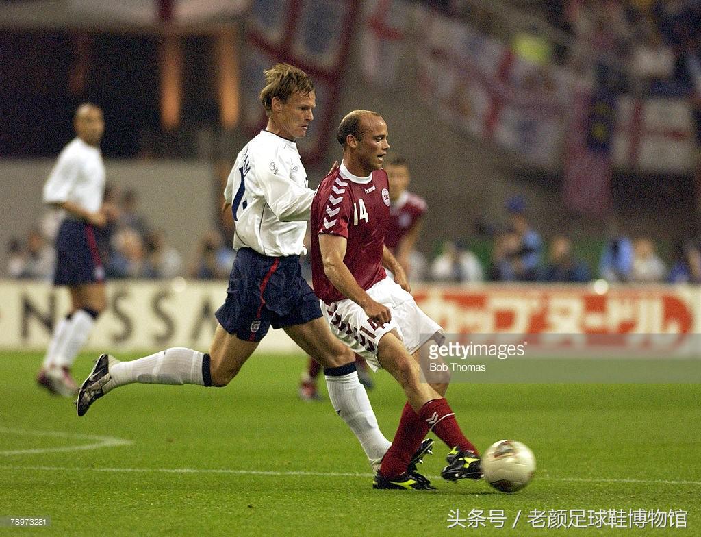 2002世界杯最大的黑马（2002韩日世界杯足球回顾，黑马lotto一鸣惊人，小众品牌逐步凋零）