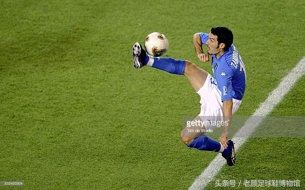 2002世界杯最大的黑马（2002韩日世界杯足球回顾，黑马lotto一鸣惊人，小众品牌逐步凋零）