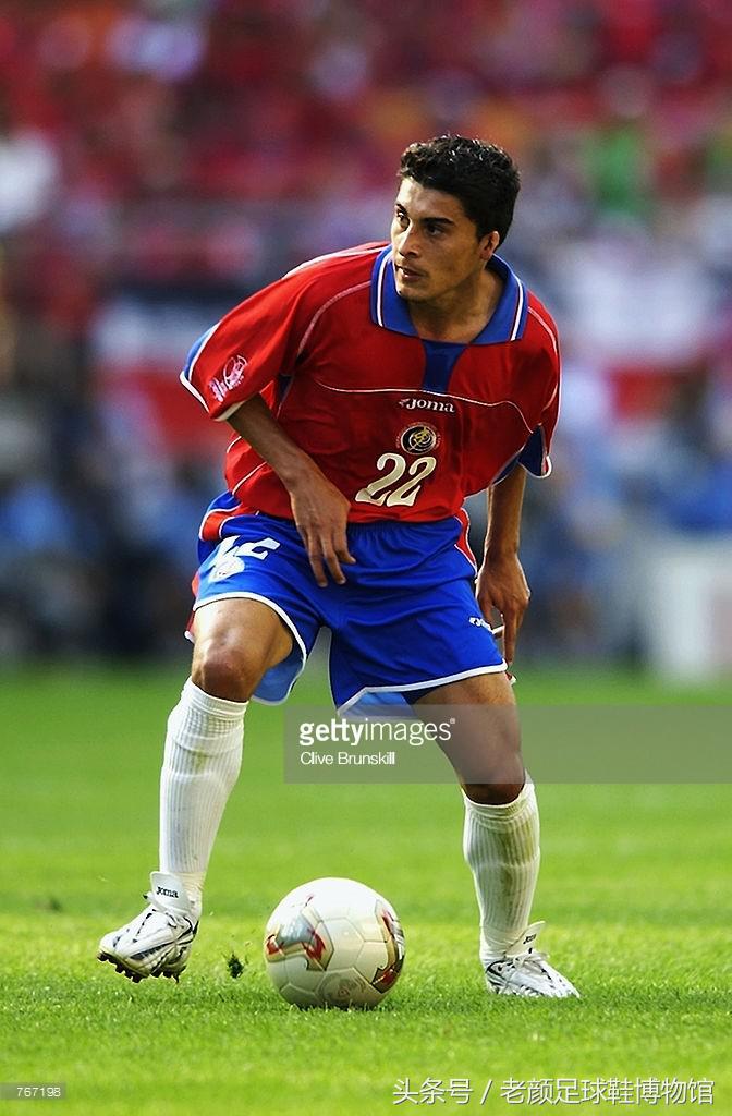 2002世界杯最大的黑马（2002韩日世界杯足球回顾，黑马lotto一鸣惊人，小众品牌逐步凋零）