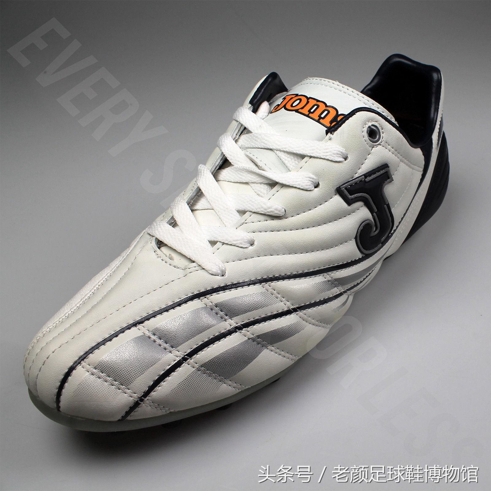 2002世界杯最大的黑马（2002韩日世界杯足球回顾，黑马lotto一鸣惊人，小众品牌逐步凋零）