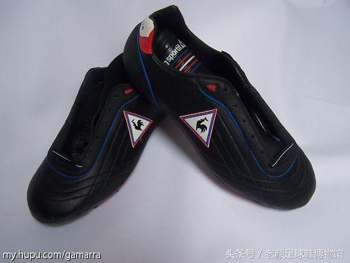 2002世界杯最大的黑马（2002韩日世界杯足球回顾，黑马lotto一鸣惊人，小众品牌逐步凋零）