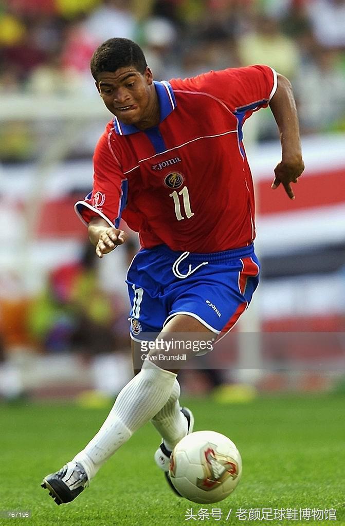 2002世界杯最大的黑马（2002韩日世界杯足球回顾，黑马lotto一鸣惊人，小众品牌逐步凋零）