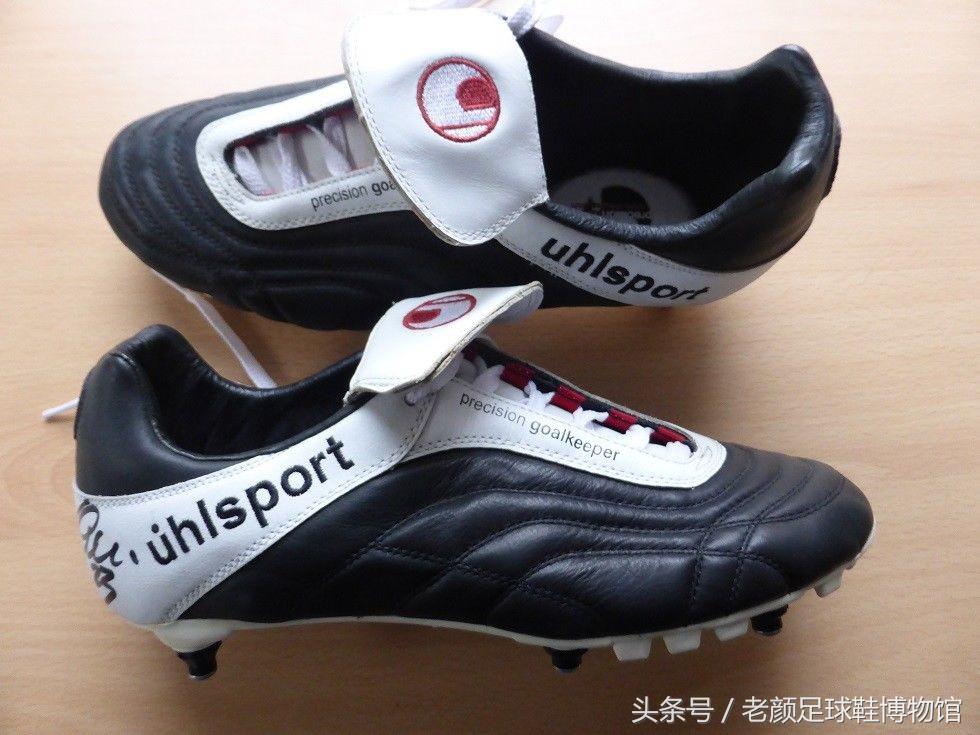 2002世界杯最大的黑马（2002韩日世界杯足球回顾，黑马lotto一鸣惊人，小众品牌逐步凋零）