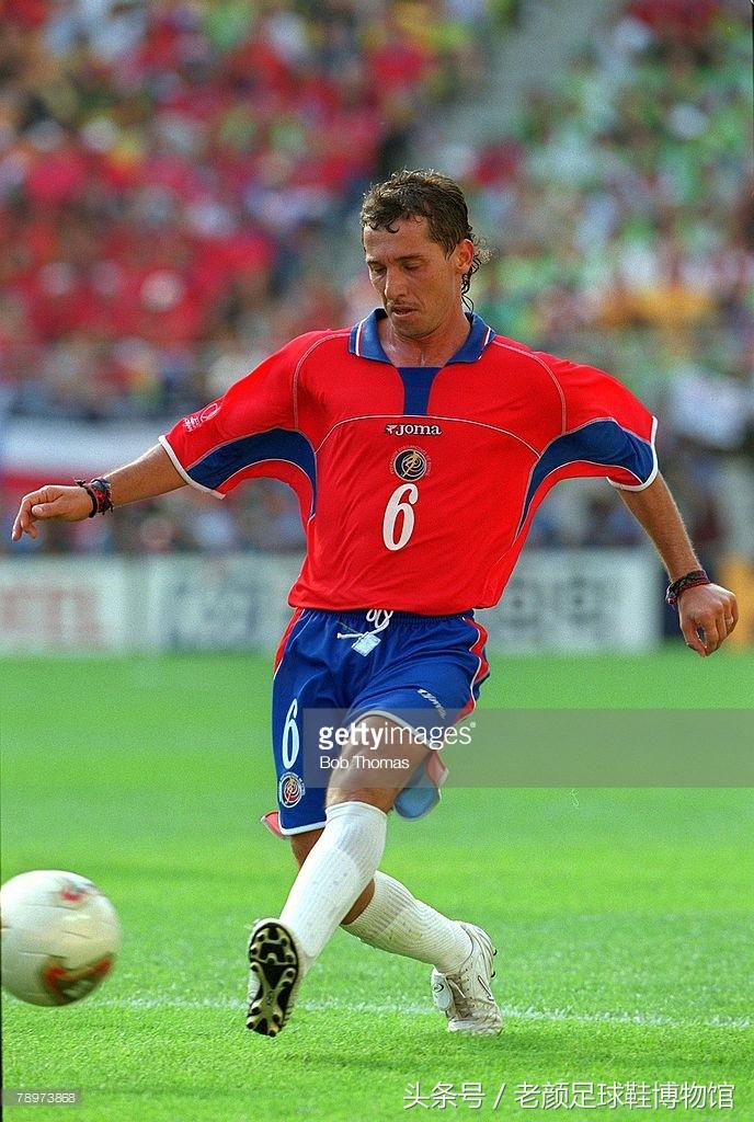 2002世界杯最大的黑马（2002韩日世界杯足球回顾，黑马lotto一鸣惊人，小众品牌逐步凋零）