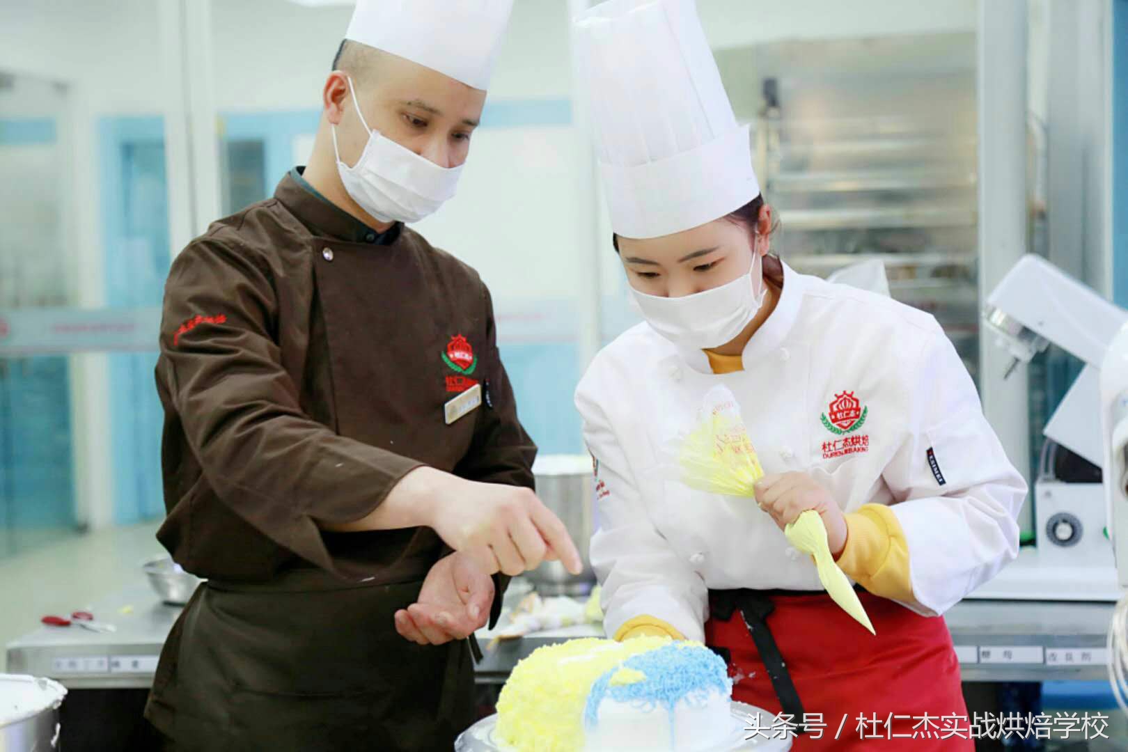 杭州蛋糕面包烘焙培训，杭州杜仁杰蛋糕面包烘焙培训学校专注烘焙