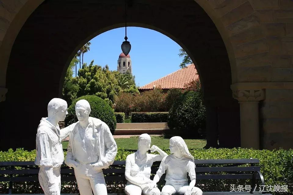 刘慈欣这样评价辽宁高考作文！来看看“大神”们是咋写的……