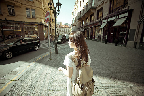 “往返旅程”用英语怎么说？-笑傲英语网