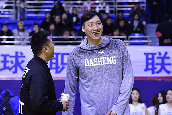 唐正东为什么进步了nba(再见唐正东！CBA一代中锋转身告别，那些旧梦终成过往)