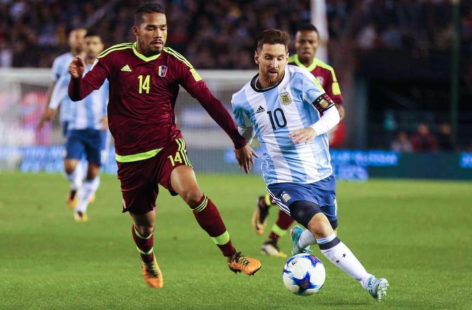 历届世界杯的冠军（历史世界杯冠军一览，夺冠竟有规律，今年冠军将是它？）