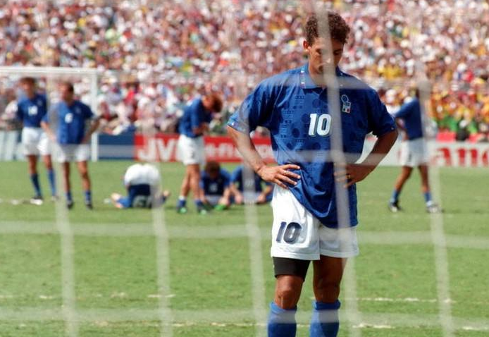 94年忧郁王子世界杯决赛中是谁（世界杯史上的悲情英雄，战神也会垂泪，忧郁王子3次倒在点球）