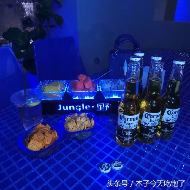 西安哪个酒吧放欧冠（西安这几家小酒馆能陪你度过，每一个为足球燃起热血的不眠之夜！）