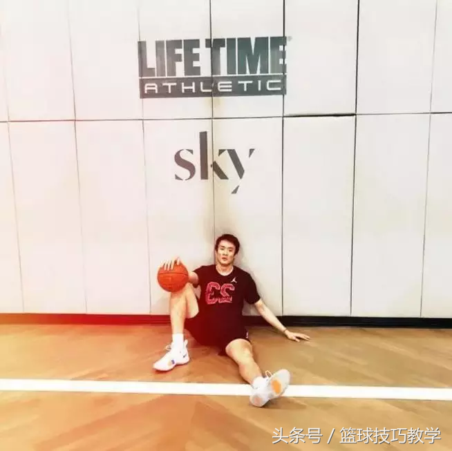 雨航为什么想去nba(好消息！有一名中国人将代表NBA球队出战夏季联赛！他能否留在NBA)