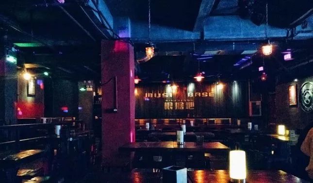 深圳哪個酒吧能看歐冠（喝酒！歡呼！在深圳看球就來這里！這個夏天屬于世界杯！）