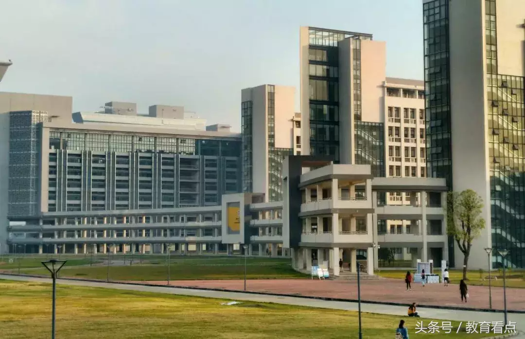 校园开放日｜广东财经大学欢迎你，为你开天辟地