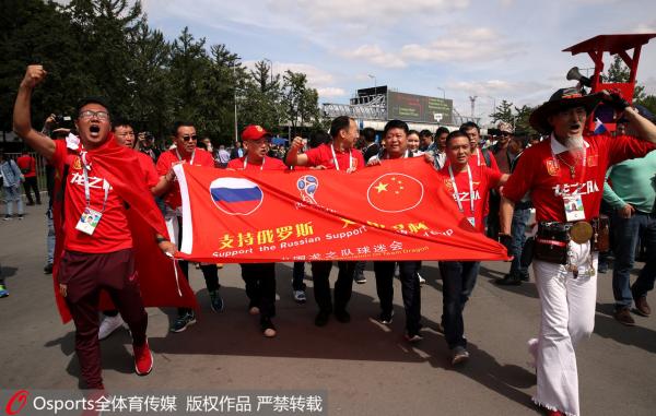世界杯東道主揭幕戰不敗（5比0！俄羅斯延續東道主揭幕戰不敗，連普京都羞澀了）