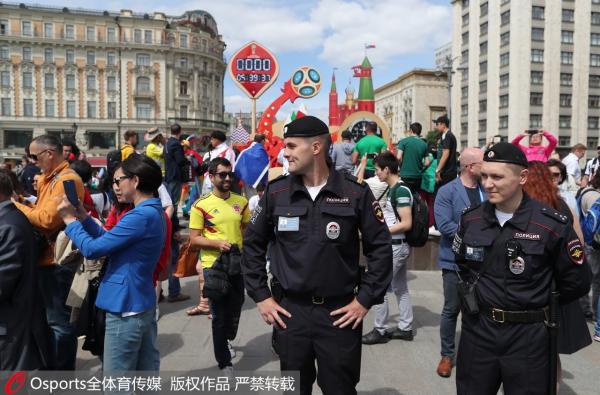 世界杯東道主揭幕戰不敗（5比0！俄羅斯延續東道主揭幕戰不敗，連普京都羞澀了）