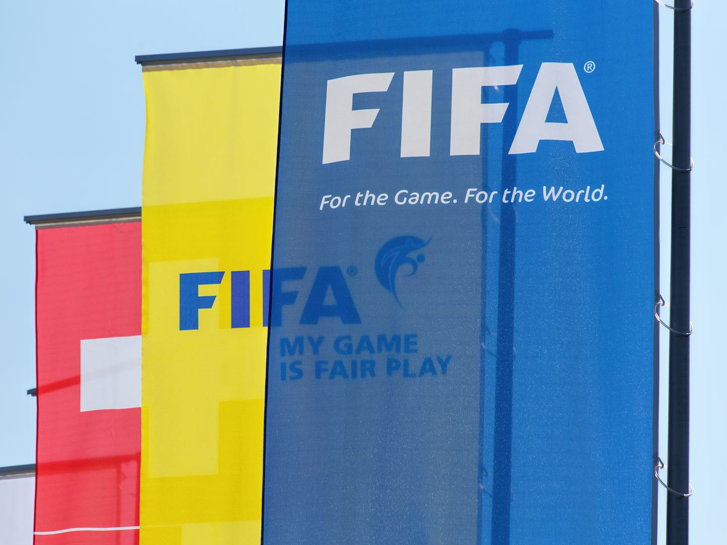 足球是什么的英语（足球是“football”还是“soccer”？）