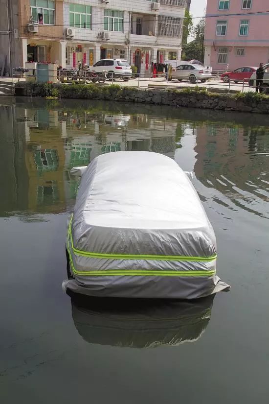 暴雨季停车诀窍，这样才能真正不伤车